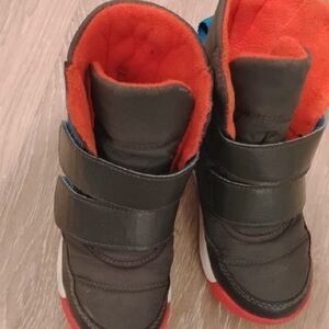 Sorel Kids Black and Red Boots